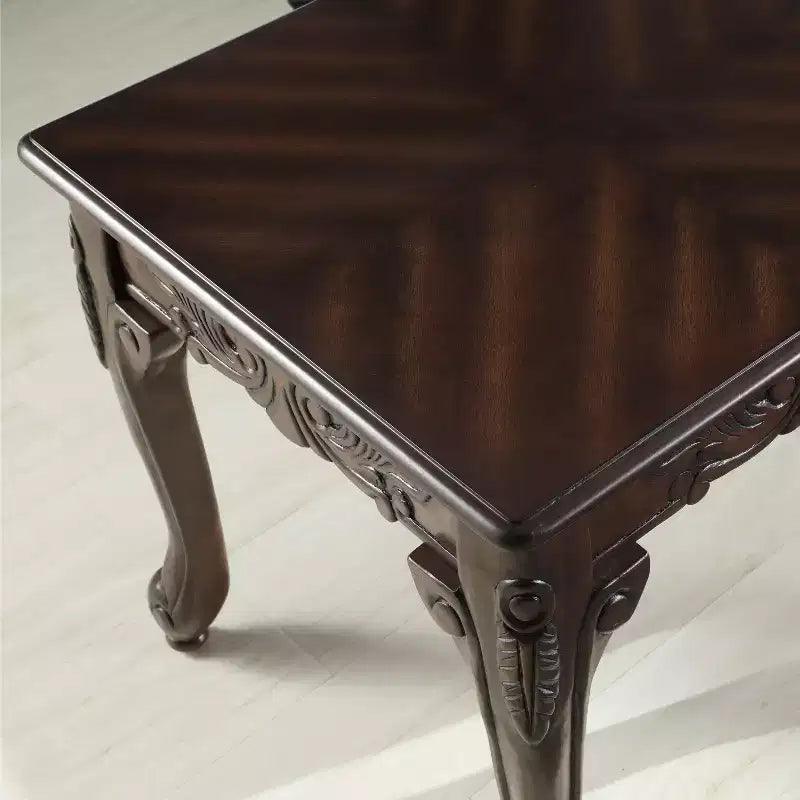 Tavolino da caffè in legno con dettagli tradizionali ornati Roundhill Furniture, finitura ciliegio scuro