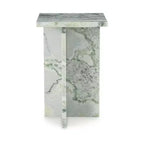 Tavolino decorativo in marmo bianco e verde Deaconwell di Signature Design by Ashley