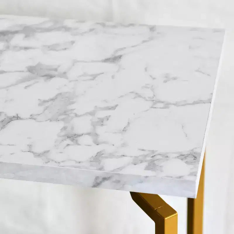 Tavolino d'appoggio Crown Square con ripiano portaoggetti