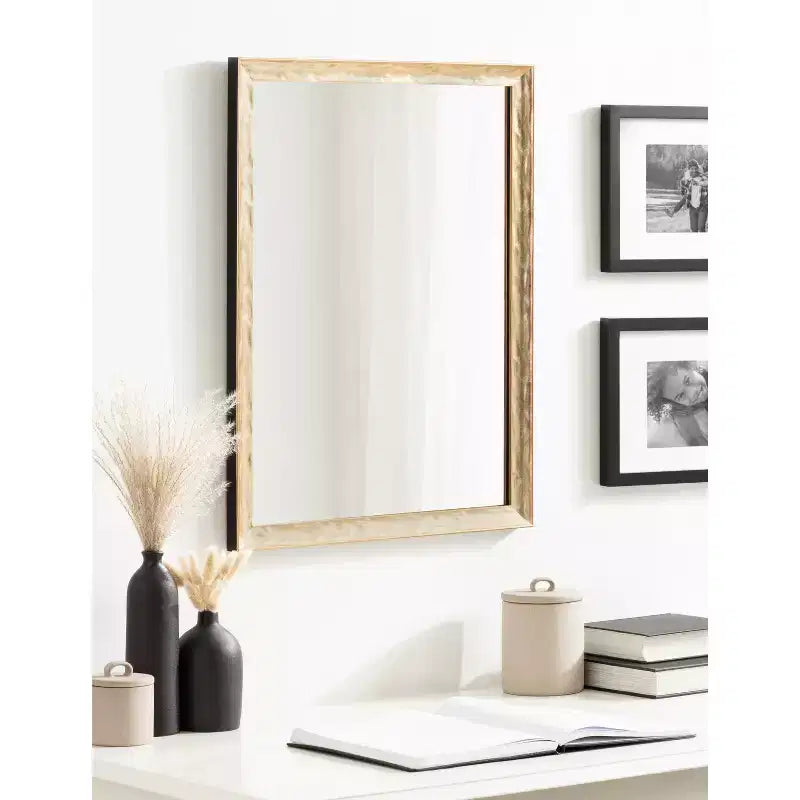 Specchio da parete rettangolare 18x24 Illiona - Kate & Laurel All Things Decor
