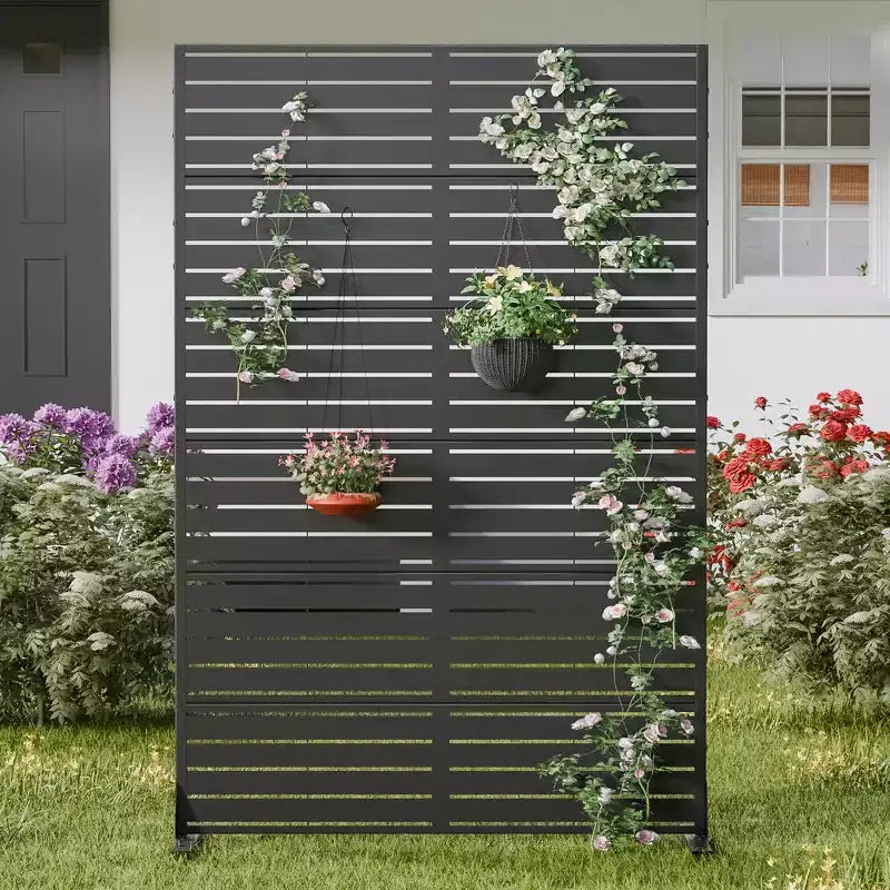 Schermo per la privacy in metallo da esterno 72"H x 47"W – Pannello recinzione autoportante per patio
