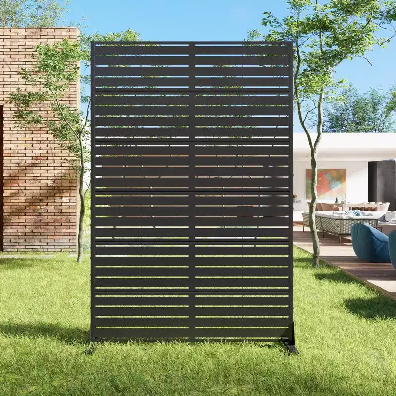 Schermo per la privacy in metallo da esterno 72"H x 47"W – Pannello recinzione autoportante per patio